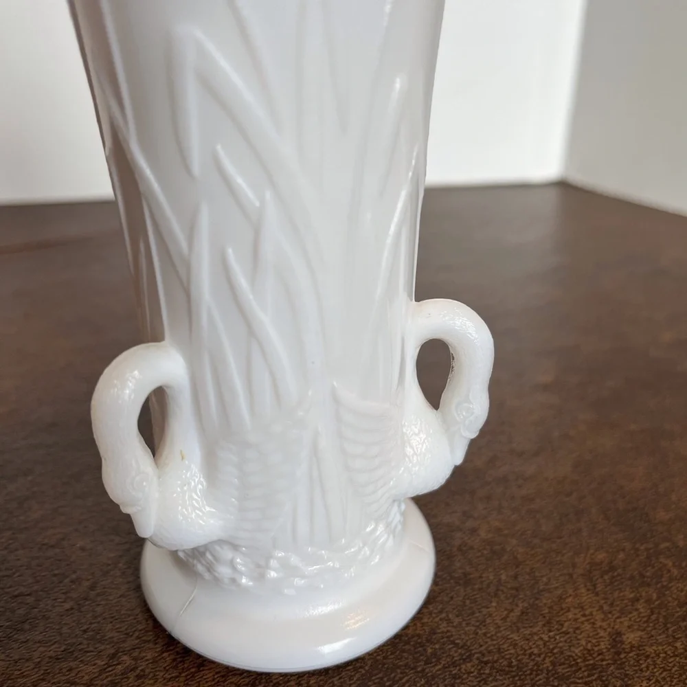 Vintage Westmoreland Vase White Milk Glass with Swans and Cattails